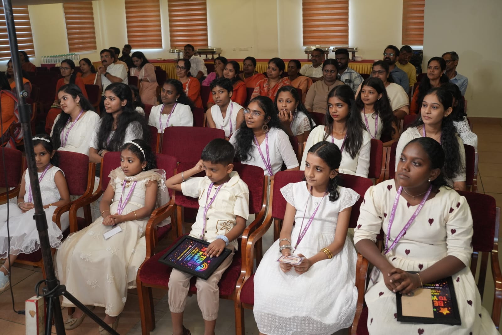 Mothers meet — audience