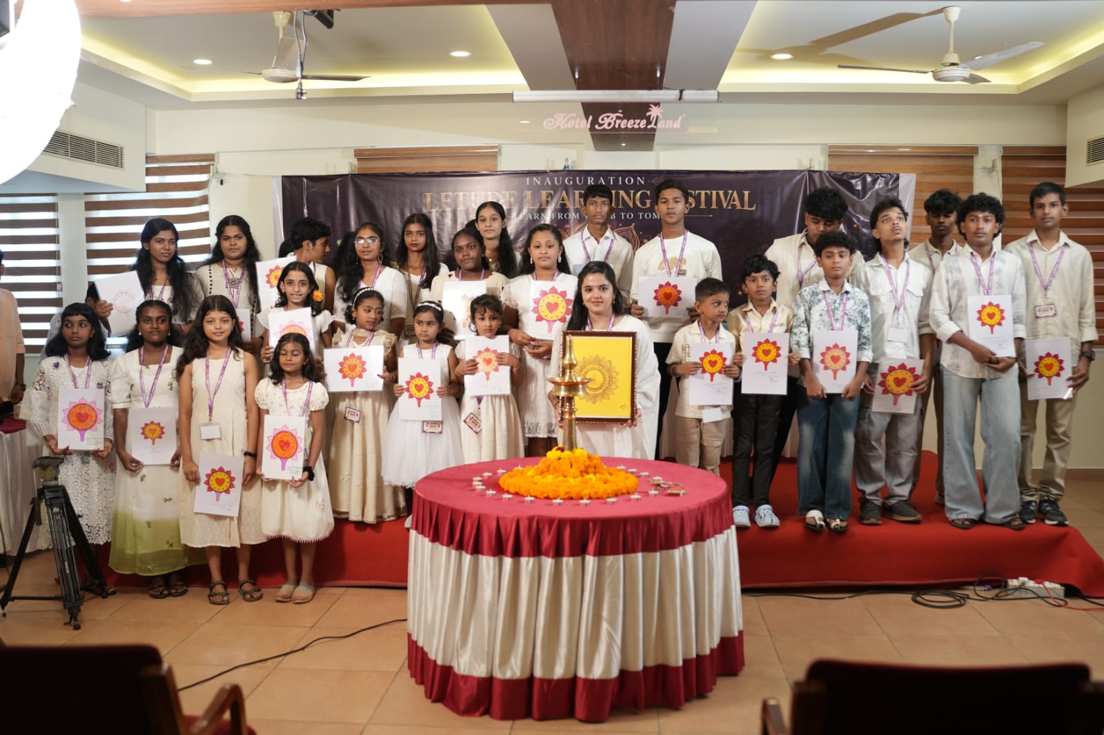 Letude Learning Festival — കുട്ടികളും അമ്മമാരും